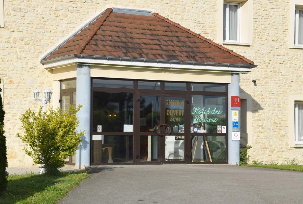 ホテル ロジ デ ソース Créney-près-Troyes エクステリア 写真